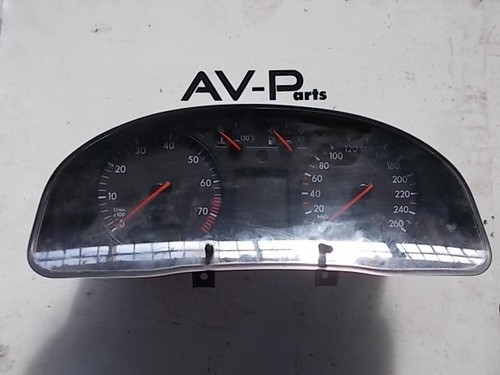Original VW Passat 3B  Kombiinstrument Tacho 3B1919880