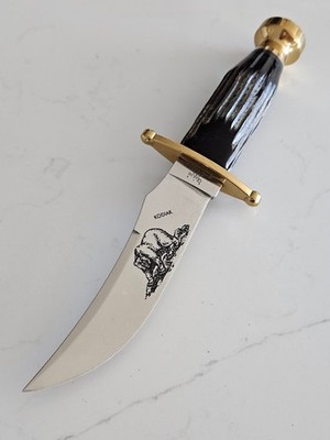 NIB 2004 Case XX Kodiak Fixed Blade Buffalo Horn Knife with