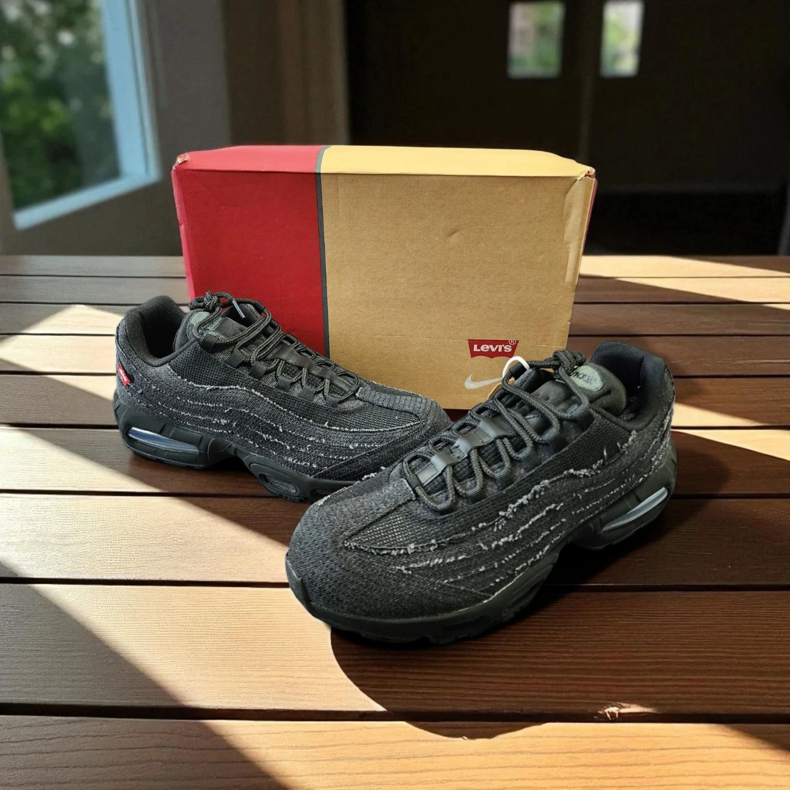 NIKE LEVIS AIR MAX 95 OG LEVIS BLACK SKU# HM4743 001 TAGLIA 14 PRONTA PER LA SPEDIZIONE?