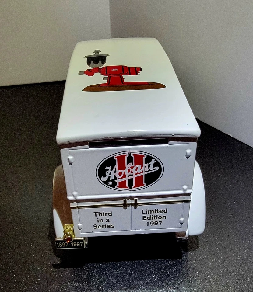 Banco Hobart Liberty Classics #19008 1928 Chevrolet National fundido a presión 1:24 Foto 4 de 4