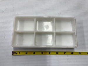 VINTAGE MILK GLASS DENTAL TRAY MADE IN USA - FREE SHIPPING