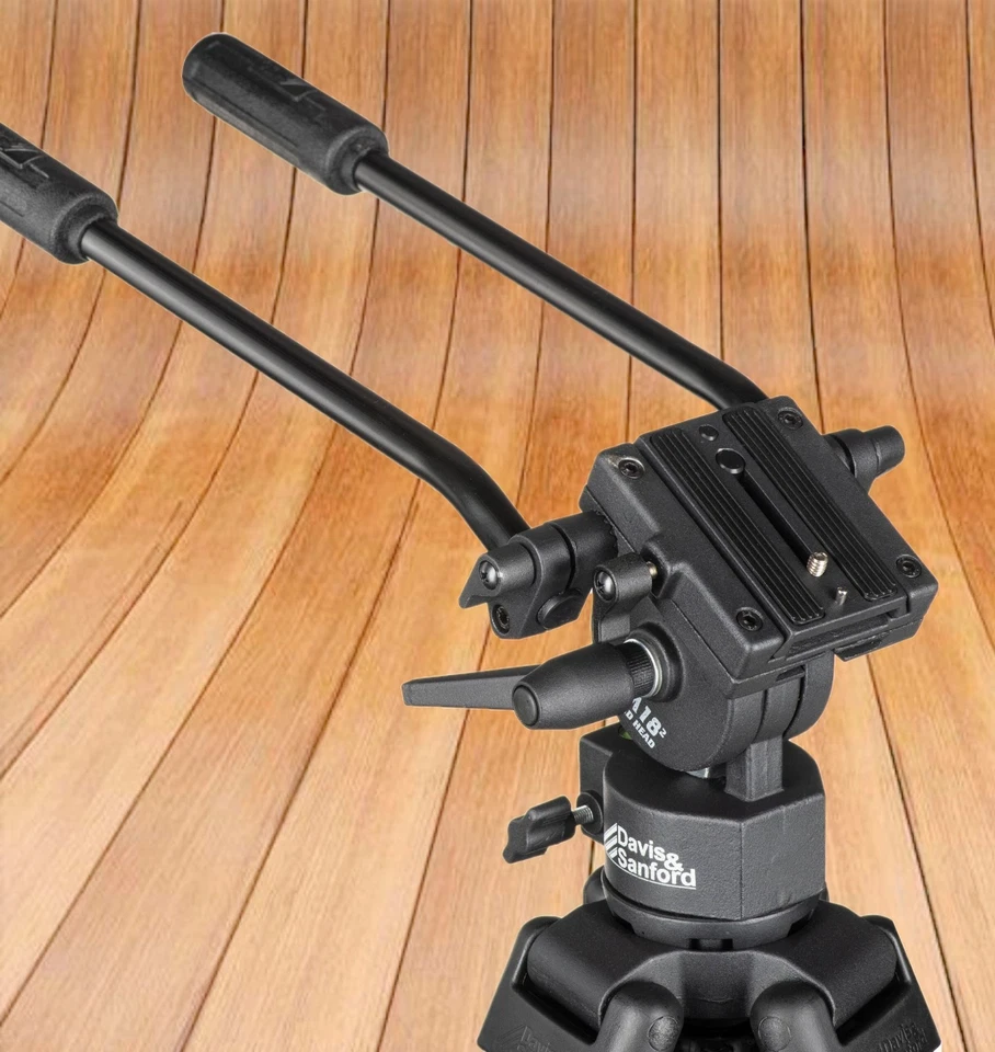 Davis & Sanford Provista 7518B Tripod With FM18 Fluid Head 18lb Capacity 28"-64" - Image 2 of 4
