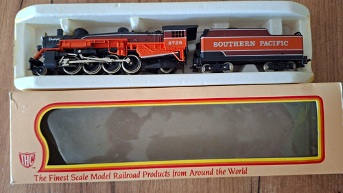 IHC H0 Dampflok Southern Pacific 6789 mit Tender, 4-8-4, Schwarz/Orange/Braun | Condition: Gebraucht