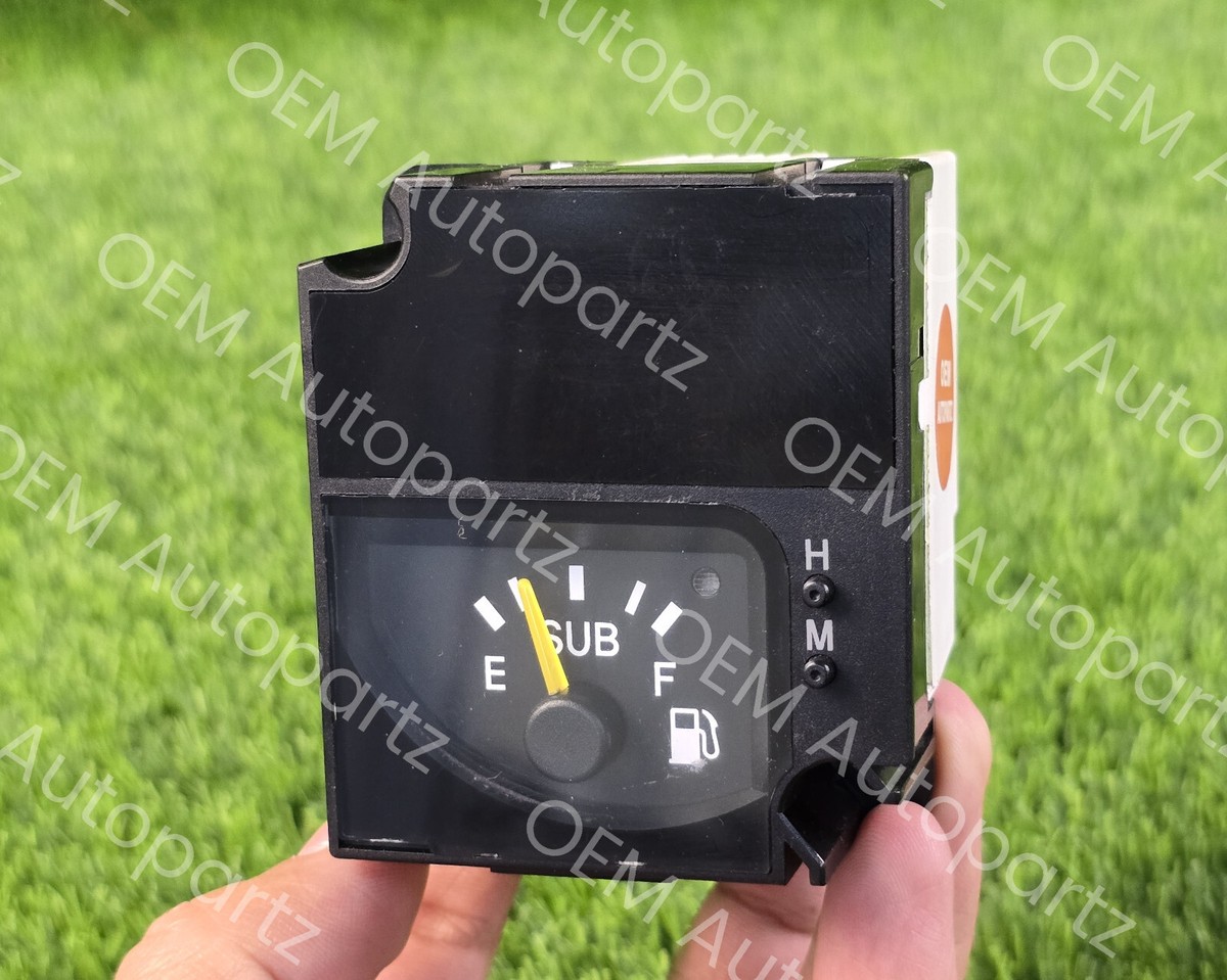 Toyota Land Cruiser 1996-2002 Dash sub tank Guage with Clock
