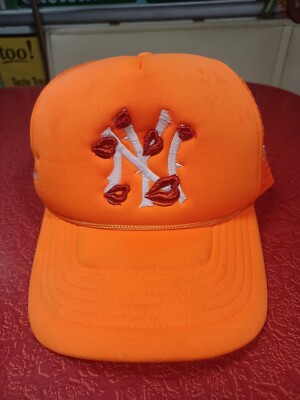 帽子 LA ROPA NY Is Kissing Me Trucker Hat s-l400.jpg