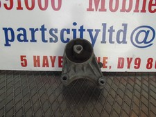 VAUXHALL ZAFIRA B 1.9 CDTI 2008 ENGINE MOUNT SUPPORT  BREAKING/PARTS