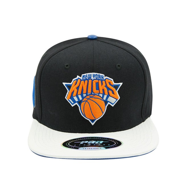knicks strapback