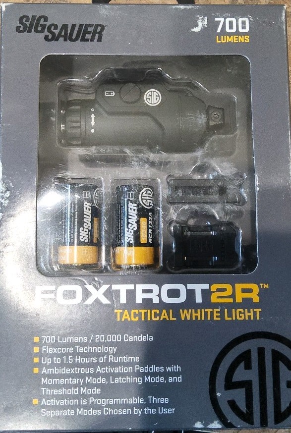 シグ SIG SAUER SOF2R100 FOXTROT2R ライト 実物 SIG SAUER FOXTROT2R【ブラック】 SOF2R100