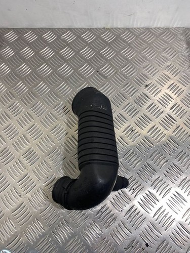 Volkswagen PASSAT B5 1999 Diesel 85kW Ansaugrohr Ansaugschlauch Turbolader