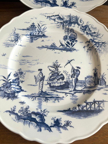 Vintage Laveno Italy dinner plates blue & white Asian theme 10" plates set 4 - Picture 6 of 9