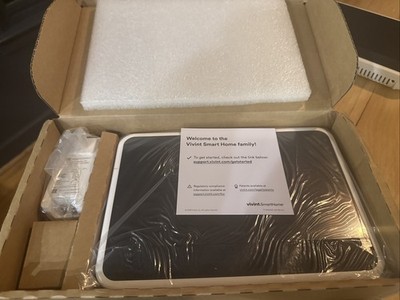 Vivint Smart Home Smart Hub VS-SH2000-C00 With Battery & Adapter New In Box