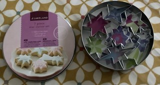 Lakeland 7 Piece Star cookie /cake Cutter Set tin biscuits cakes icing & clay