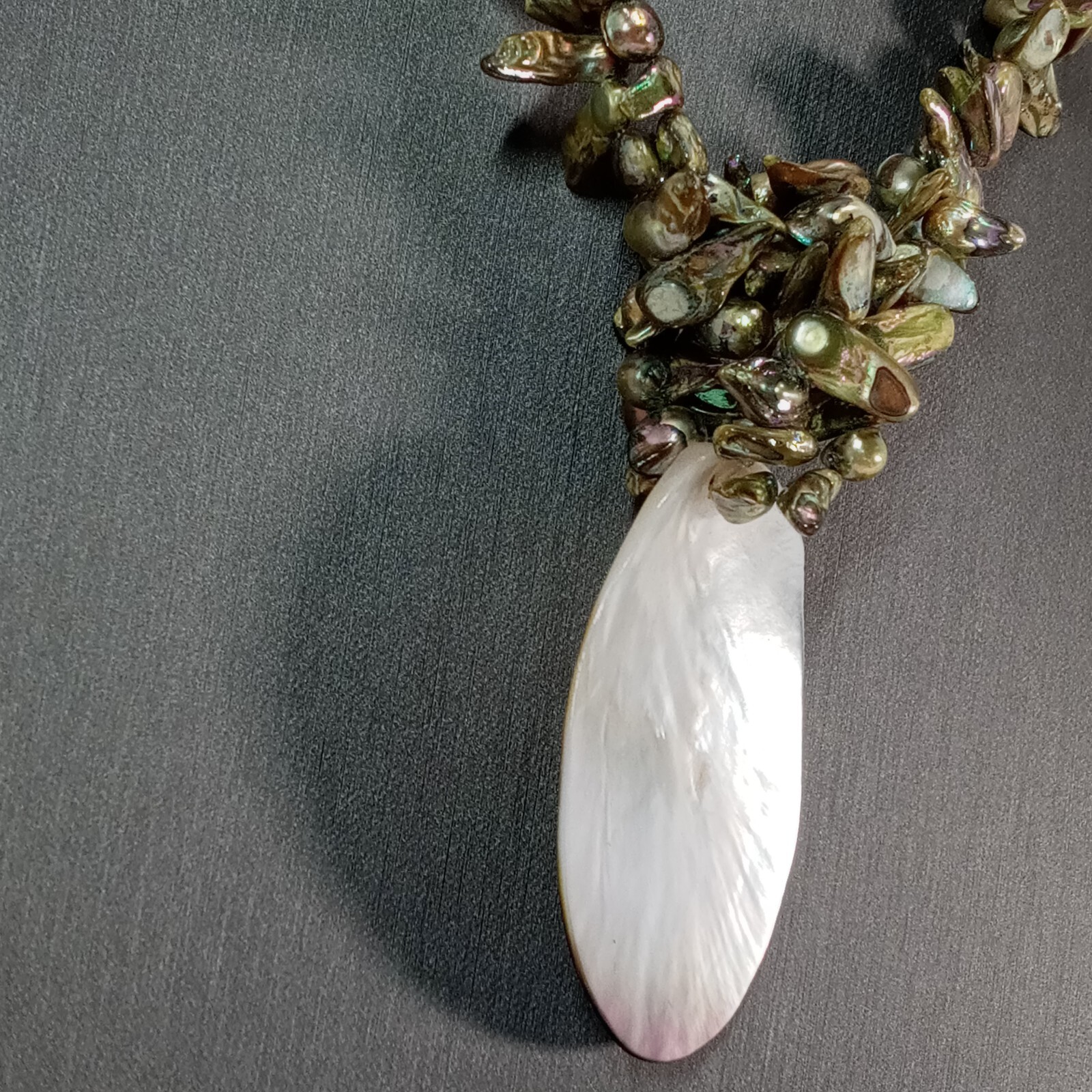 Double Strand Green Pearl Shell Statement Necklac… - image 5