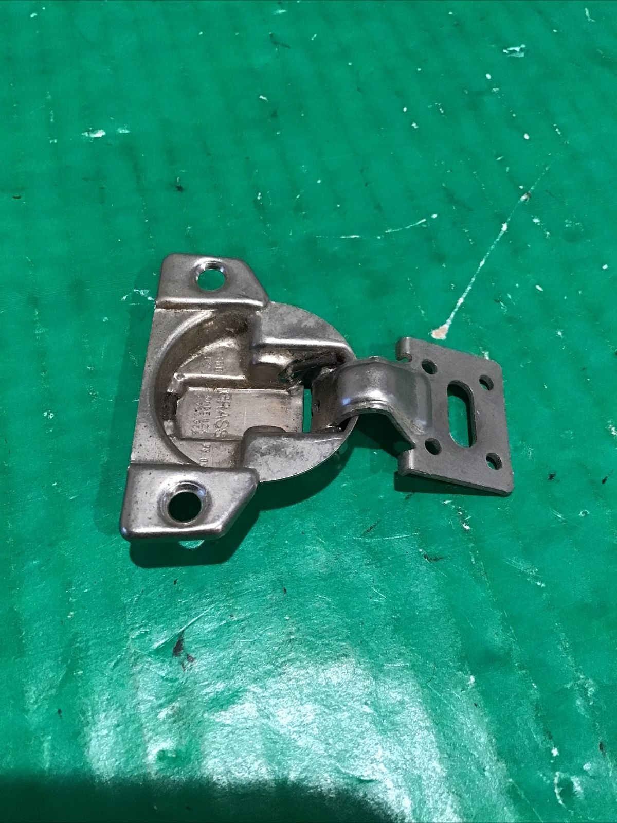Single (1) Grass 86002 Self Closing Hinge w/ base mount plate