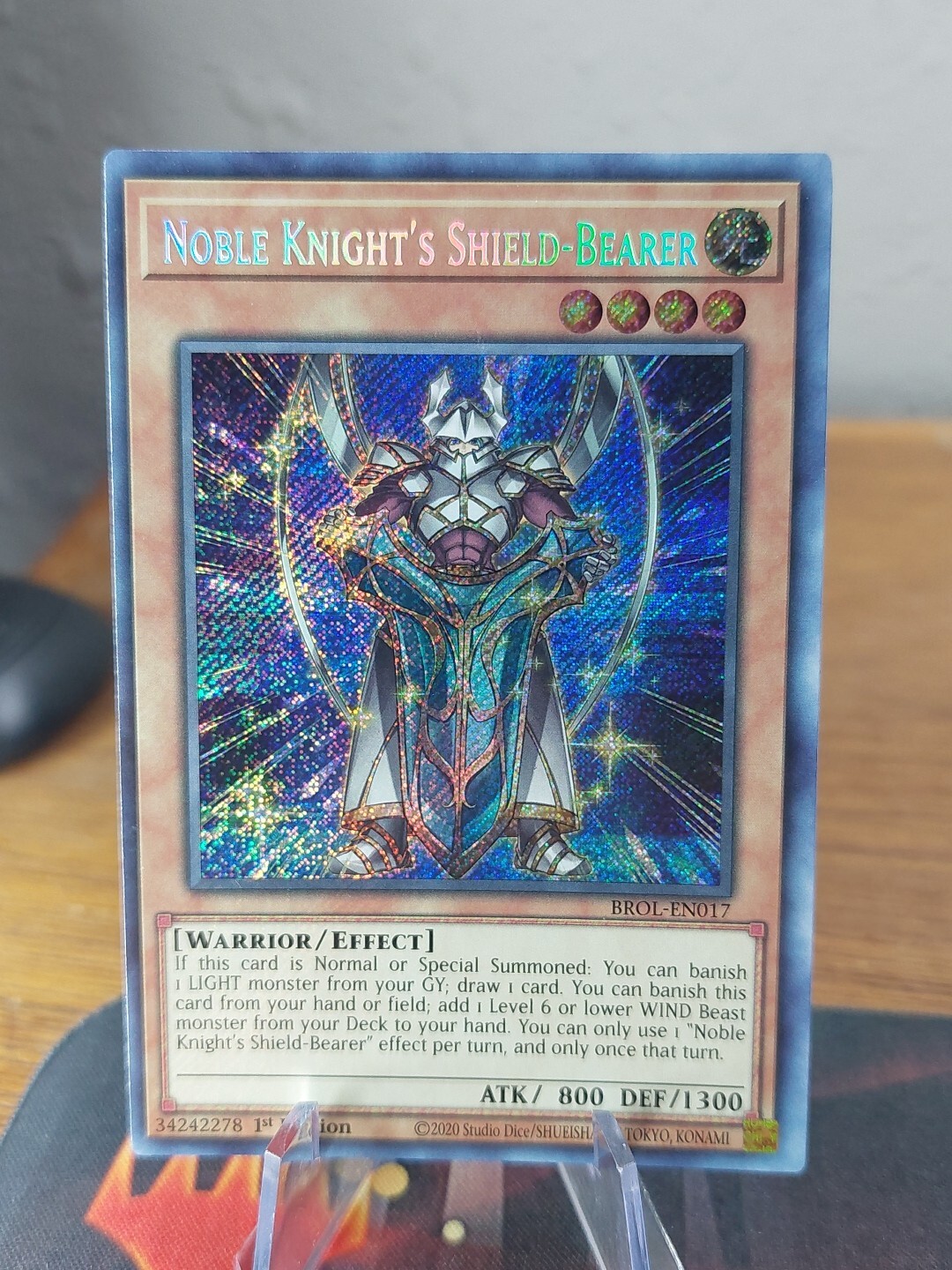 Yugioh Noble Knights Shield-Bearer BROL-EN017 Secret Rare 1st Edition LP