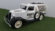 FORD  V8 CITERNE 1936 HERSHEY'S Milk chocolate 1/18 SOLIDO voiture minia au 1/19