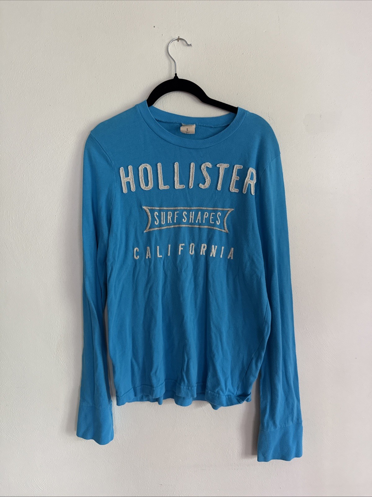 Vtg Hollister Long Sleeve Shirt. ~ Men’s Small ~ Aqua Blue