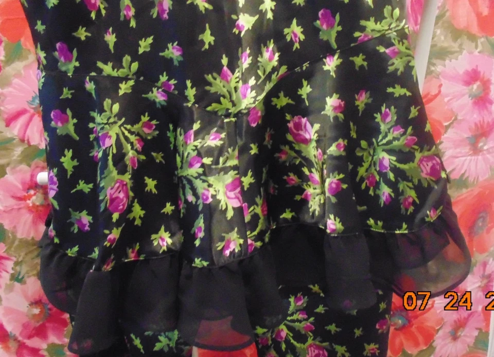 Betsey Johnson Intimates Black Rose Floral Sleepwear Top Pants 2pc Set -Size S - Image 4 of 4