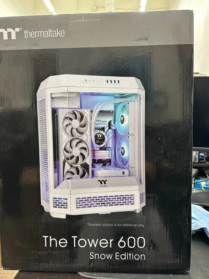 Thermaltake CA-1Z1-00M6WN-00 The Tower 600 Snow Mid Tower Chassis - Image 3 of 4