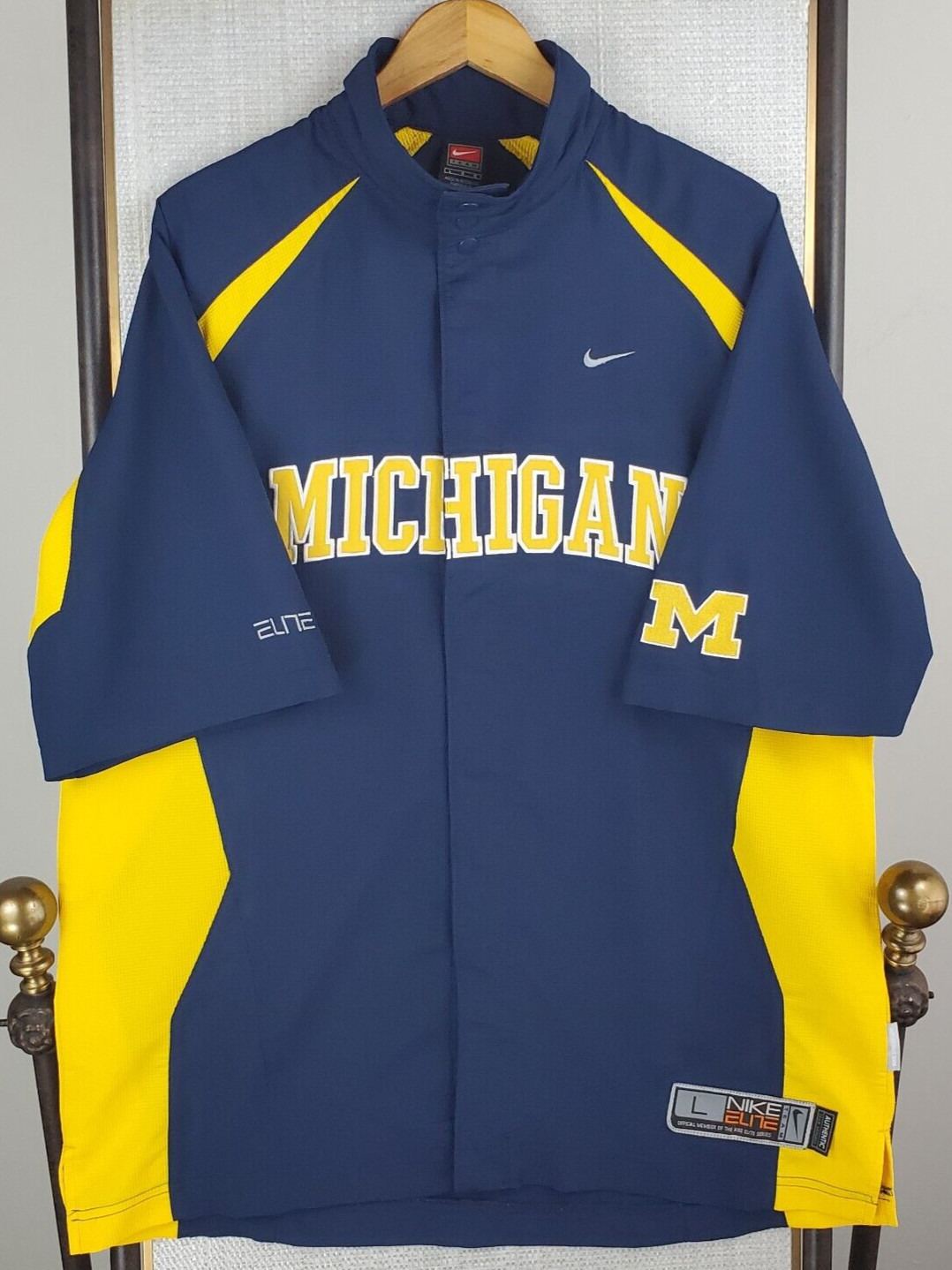NIKE ELITE x MICHIGAN Size Large Snap Front Warmup Shoot Aro