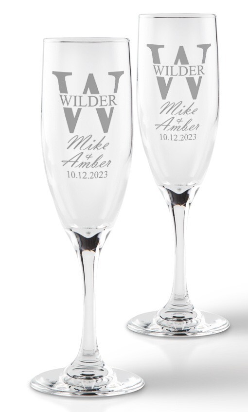 Personalized set of 2 Champagne Glass for Bride & Groom,Flutes, wedding Glasses