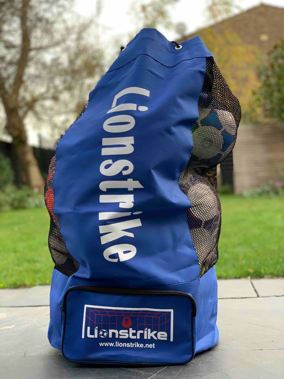 Football Sack Rugby Ball Carry Bag inc Pocket, by Lionstrike, holds 13