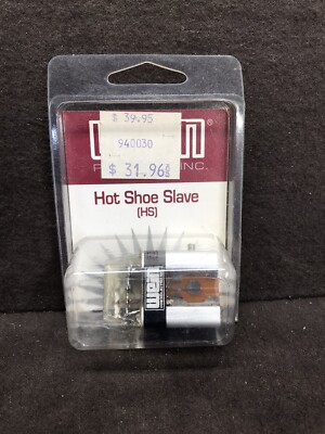 Wein Hot Shoe (HS) Slaves. Brand New in Original Package NOS 940-030