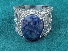 Sterling Silver Ring w. Prong Set large Blue sapphire Gemstone: Size 7