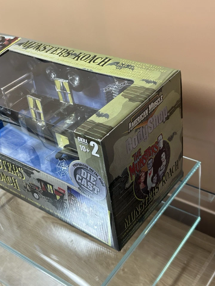 Coche diecast American Muscle ERTL 1:18 escala The Munsters Munsters Koach nuevo en caja Foto 3 de 4