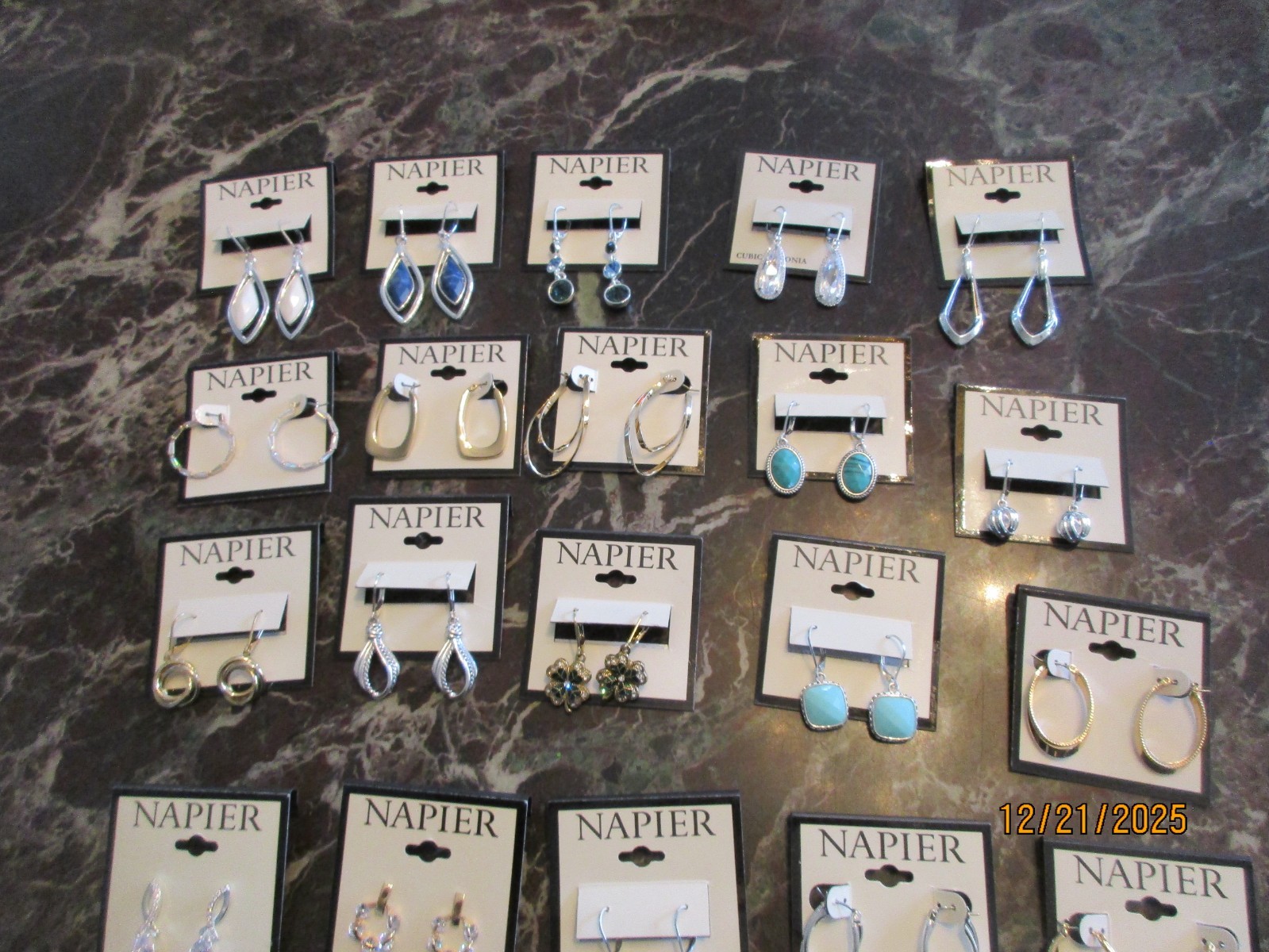 New NAPIER Fashion Jewelry Earring Lot Napier Pierced Earrings 25 Pair/Set Lot 1