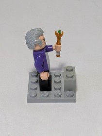 LEGO Doctor Who Twelfth Doctor Minifigure 21304 Peter Capaldi Auth LEGO Idea021