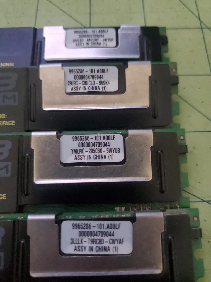 KIT DE MEMORIA DE SERVIDOR 8 GB 4x2 GB Kingston KTH-XW667LP/4G DDR2-667 PC2-5300F ECC FB Foto 3 de 3