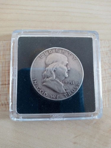 1951-S Franklin Half Dollar - Very Fine - 90% Silver Comes In Coin Capsule.