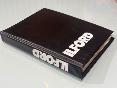  ️ Rarität für die Dunkelkammer-Fraktion: Originaler ILFORD Händler-Ordner inkl