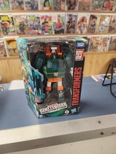 Transformers Earthrise War For Cybertron Hoist. Mint