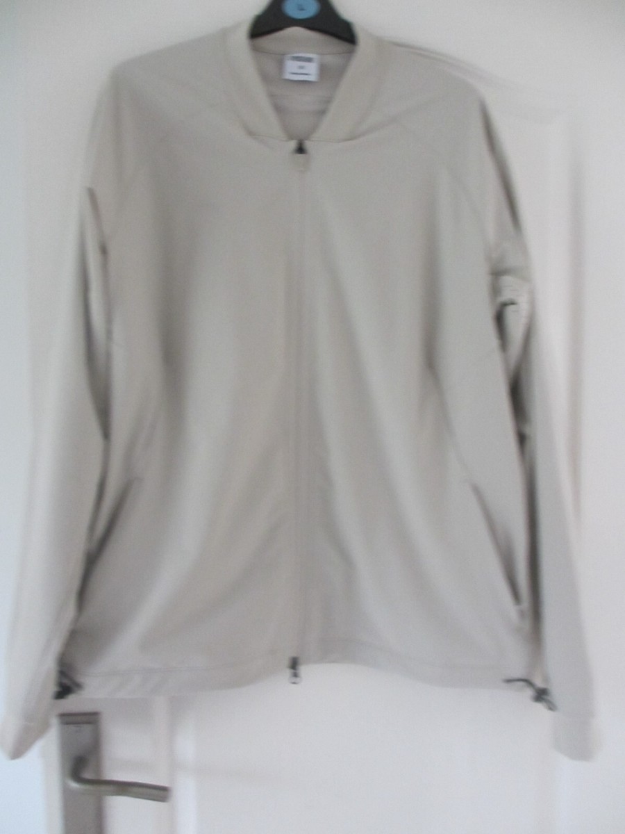 BRAND NEW MANS BEIGH GYM SHARK LIGHT WEIGHT JACKET LOOK UK