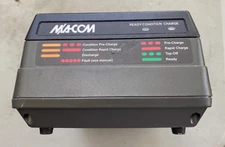 MaCom Tri-Chemistry Rapid Charger CH-104560 for P7100/P7200 Ch-104560-026