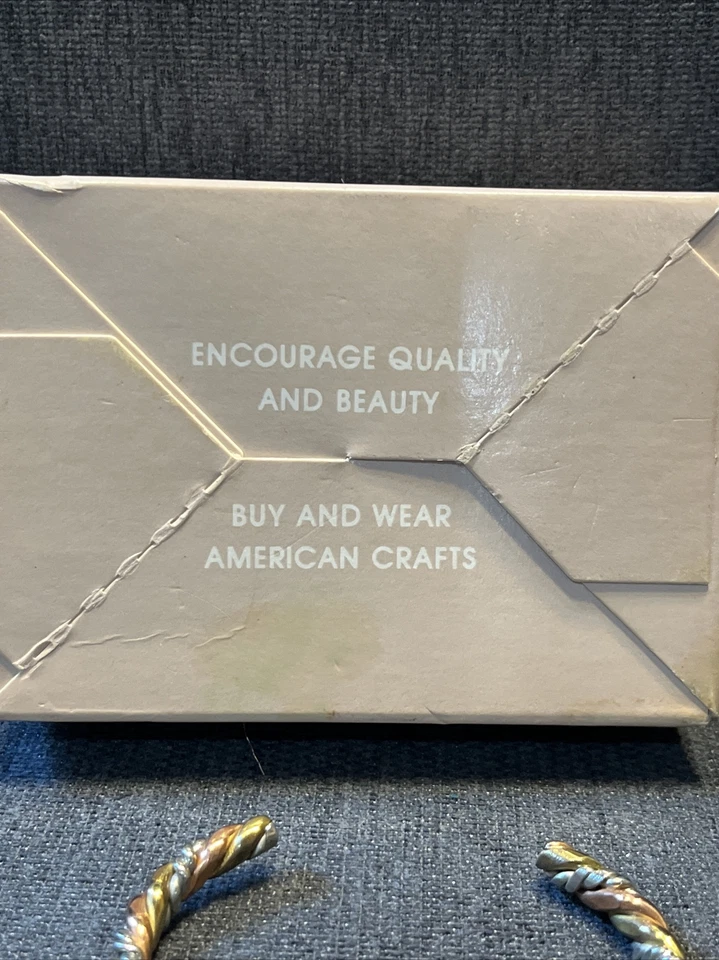 Brazalete Genuino Sergio Lub Tricolor Torcido No Magnético Hecho en EE. UU. Talla S Foto 4 de 4