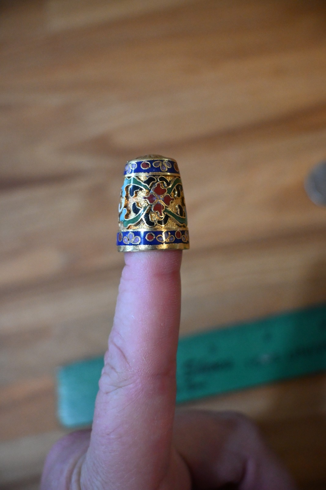 Vintage cloisonné enamel thimble brass flower motif
