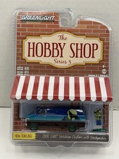 GREENLIGHT HOBBY SHOP 1981 GMC VANDURA CUSTOM VAN W/BACKPACKER GREEN MACHINE