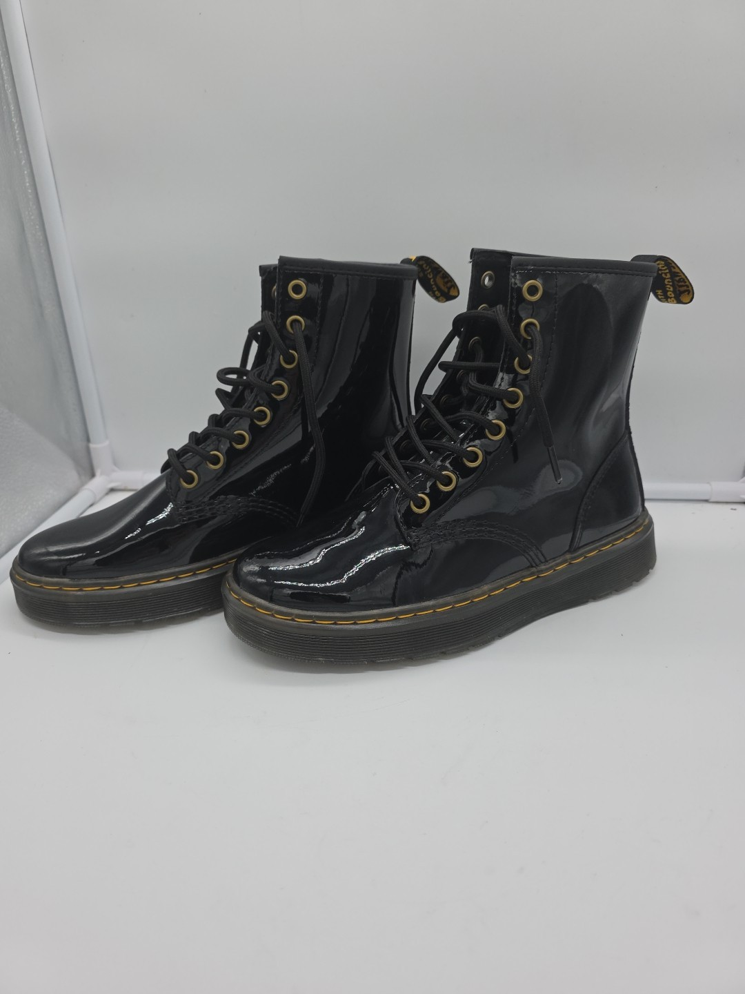 Doc Martens Airwair Zavala Boots Womens 7 Mens 6 Black High Gloss Without Box thumbnail 3