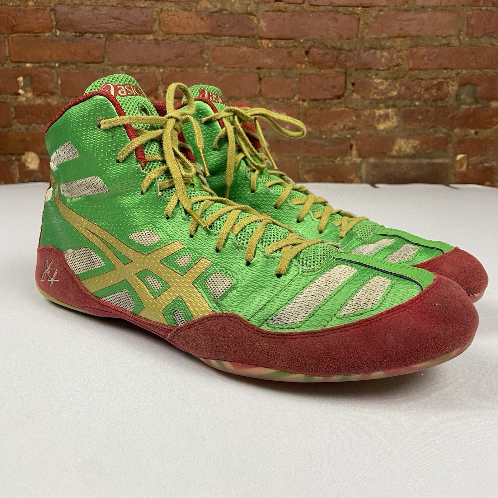 Rare ASICS JB Elite Wrestling Shoes J3A1Y Jordan Burroughs Green/Red/Gold Sz 14