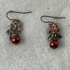 Avon Festive Holiday Christmas Themed Pierced Earrings Vintage