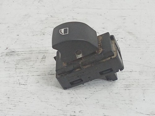 BMW X3 E83 Schalter für Fensterheber hinten links 6922244 2.99 Diesel 28719799