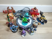 Activision Skylanders Giants Mixed Lot Of 14 Action Figures And Portals