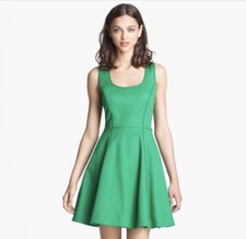 Jessica Simpson Fit N Flare Green Dress 6 Lace Short Sleeveless Modern Circles