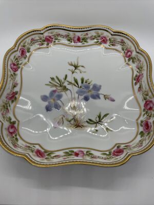 Metropolitan Museum of Art Viola Pedata Cut-leav'd Violet Porcelain Bowl