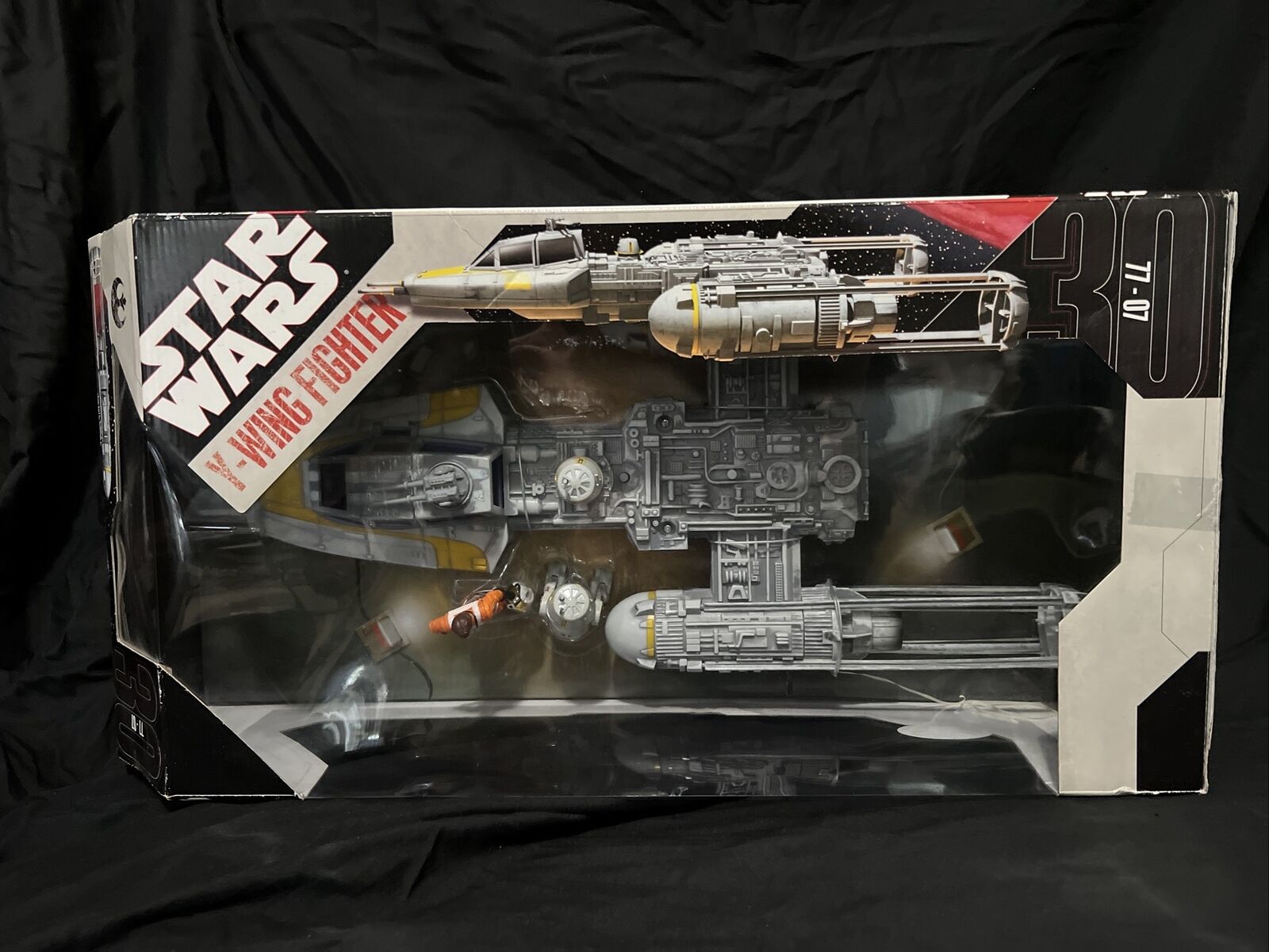 Star Wars Gold Squadron Y-Wing Fighter With Pilot & Droid Action Figures