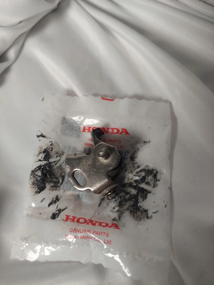 Точки зажигания - Hitachi - 30202-041-015 - Honda NA/Z50 XL70 XL/XR75 XR80/100 - Изображение 2 из 4