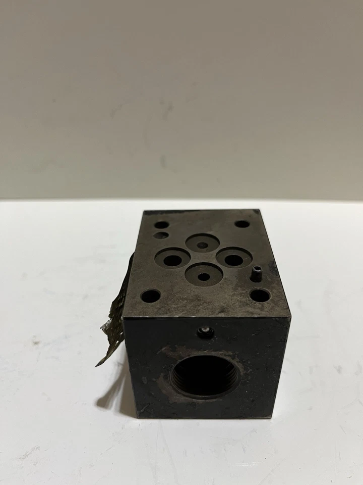 Componente de válvula solenóide ENERPAC VST2210D USADO - Imagem 3 de 4